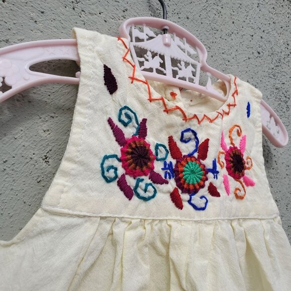 Hand Embroidered Baby Dress Cotton Folk Artisan Latin America Mexico Guatemala - Picture 2 of 9